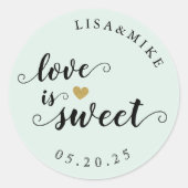 Liefde is Lief Custom Script Wedding Favor Sage Ronde Sticker (Voorkant)