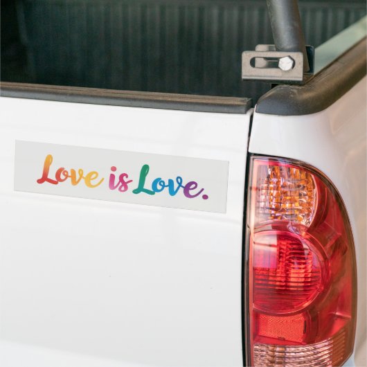 Liefde is liefde bumper bumpersticker (Op Truck)