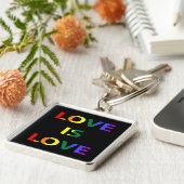 Liefde is Liefde LGBT Pride Sleutelhanger (Zijkant)