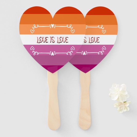 Liefde is Liefde Pride Maand Handwaaier (Voorkant en achterkant)