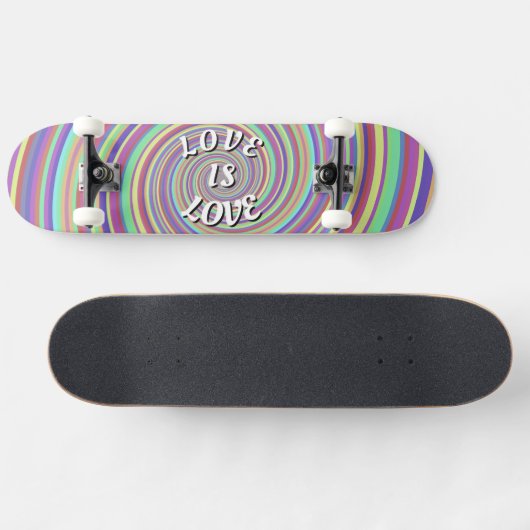 Liefde Is Liefde Pride Skateboard (Horizontaal)