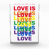 Liefde is liefde voor regenboog modern typografisc fotoblokken (Voorkant)