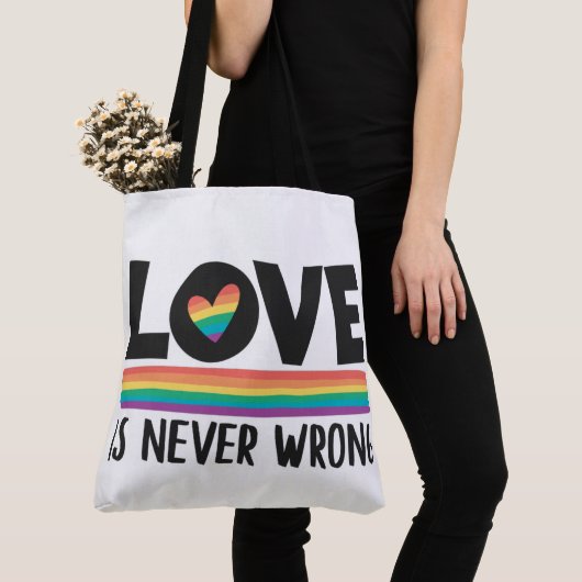 Liefde is nooit de verkeerde regenboog LGBTQ pride Tote Bag (Dichtbij)