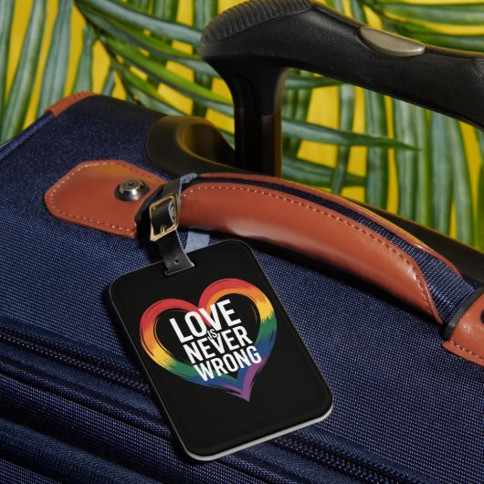 Liefde is nooit verkeerd Pride Month LGBT Bagagelabel (Voorkant Insitu 1)
