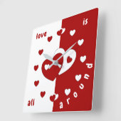 Liefde is overal rond - rood en wit hart vierkante klok (Hoek)