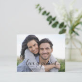 Liefde is patiënt nieuwe trouwdatum kaart (Staand voorkant)