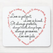 Liefde is patiënt Word Heart Muismat (Voorkant)