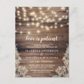 Liefde is Patiëntenhout, String Lights & Lace Wedd Uitnodiging Briefkaart (Voorkant)