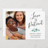 Liefde is patiëntfoto zwart script uitgesteld save the date (Voorkant / Achterkant)