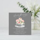 Liefde is roze Floral Bridal Tea Shower Invi Kaart (Staand voorkant)