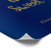 Liefde is zoet - Gold Confetti Stippen - donkerbla Poster (Hoek)