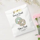 Liefde is zoet Neem een donut aangepaste bruiloft Bedankzakje (Gezegeld)