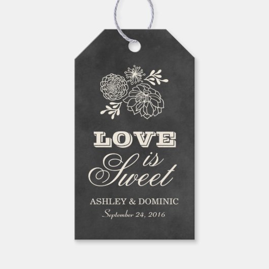 Liefde is Zoet  Zwart Chalkboard Bruiloft Cadeaulabel (Voorkant)
