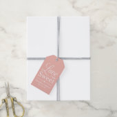 Liefde is Zoete Roze Gouden Script Trouw Monogram Cadeaulabel (Met Touw)