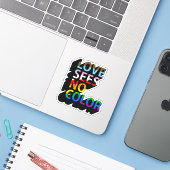 Liefde kent geen kleur sticker (Laptop met iPhone)