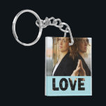 Liefde knipt naar blauw Gepersonaliseerd foto Sleutelhanger<br><div class="desc">Blauwe kleur liefde uitgesneden vierkante vorm acryl foto sleutelhanger. Dubbelzijdige foto sleutelhanger sjabloon, door red_dress, met uitgesneden tekst "Love", op een blauwe achtergrond en fotohouder voor twee afbeeldingen. Voeg eenvoudig een afbeelding toe aan de voor- en achterkant van tweezijdige sleutelhangers of kies de eenzijdige versie met vierkante sleutelhanger en creëer...</div>