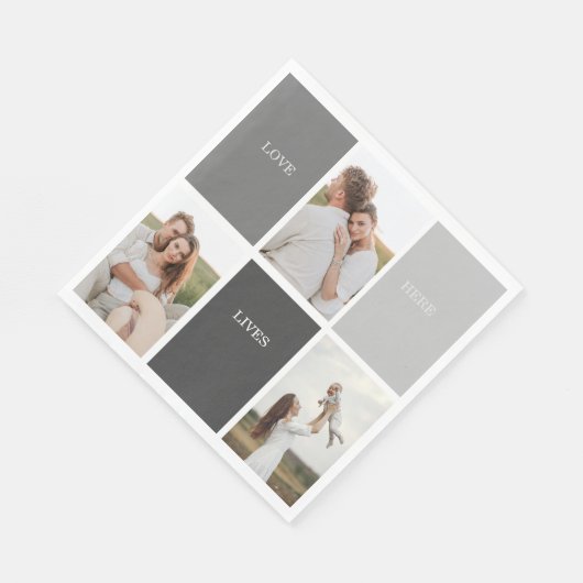 Liefde leeft hier | Drie foto familie cadeau Servet (Hoek)