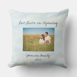Liefde leeft in Wyoming State Shaped Custom Foto Kussen
