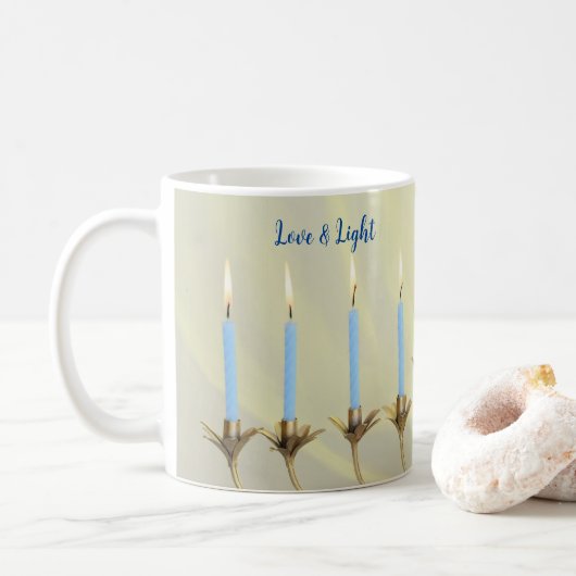Liefde & Lichte Blauwe Kaarsen Gouden Menorah Koffiemok (Met donut)