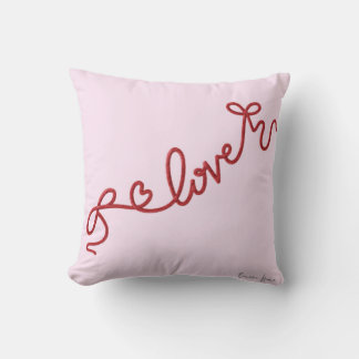 Liefde lint typografie decoratieve kussen