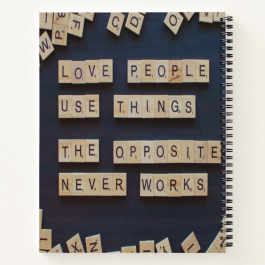 Liefde mensen gebruiken dingen, positieve woorden notitieboek (Achterkant)