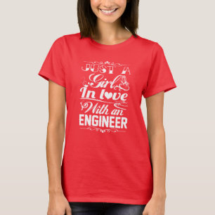 Liefde met een ingenieur t-shirt