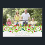 Liefde met kerstfotofeestkaartje feestdagenkaart<br><div class="desc">Een feestelijke slinger van rode harten, groene wervelingen en kerstbomen in combinatie met uw foto maakt een mooie vakantiekaart om dit vakantieseizoen te sturen. De kaart is eenvoudig aan te passen met uw tekst, lettertype, lettertypekleur, papiervormopties en keuze uit zes papiersoorten. Witte enveloppen inbegrepen. Zenuwachtig over het ontwerpen en bestellen...</div>