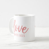 Liefde mislukt nooit - 1 Korintiërs 13:8 roze Koffiemok (Voorkant links)