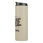 Liefde Onze Veteranen Dag Trotse Militaire Veteraa Thermosbeker (Geroteerd rechts)