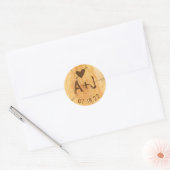 Liefde op een log | Aangepaste Monogrammen Bruilof Ronde Sticker (Envelop)