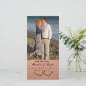 Liefde op het strand fotosjabloon save the date (Staand voorkant)