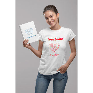 Liefde overwint het verbod op boeken Tri-Blend shirt