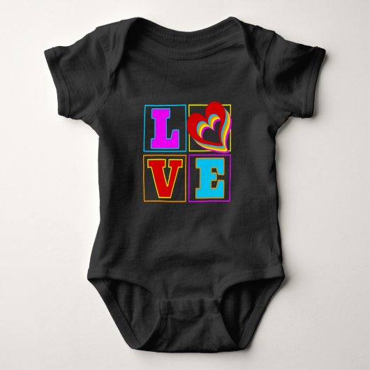 LIEFDE REGENBOOGKLEURIGE HARTEN ROMPER (Voorkant)