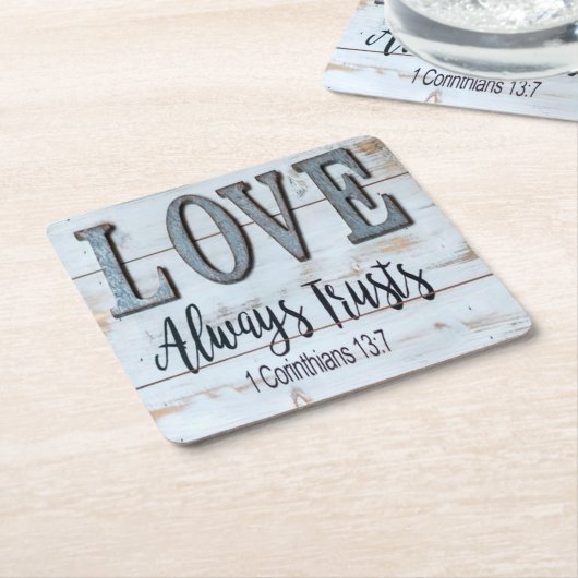 Liefde Vertrouwt Altijd op Landelijk Metaal Kartonnen Onderzetters (Schuin)