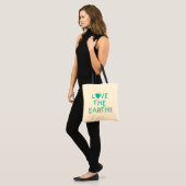 Liefde voor het milieu op aarde tote bag (Voorkant (model))
