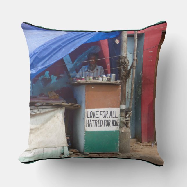 Liefde voor iedereen, Hatred voor niets, Chennai Kussen (Voorkant)