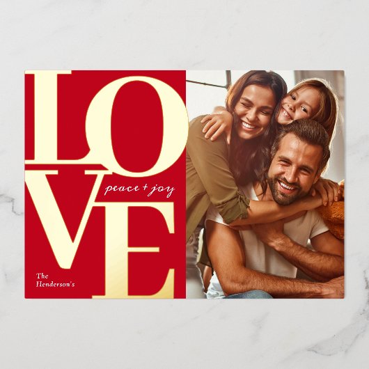 Liefde, Vrede en Vreugde Kerstmis Rood Familie Fot Folie Feestdagenkaart (Voorkant)