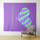 "Liefde wint altijd" Striped Heart Wandkleed (In Situ (horizontaal))