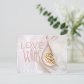 Liefde wint Bridal Lace en Pearls Wedding Briefkaart (Staand voorkant)