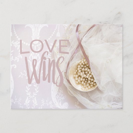 Liefde wint Bridal Lace en Pearls Wedding Briefkaart (Voorkant)