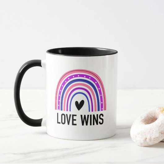 Liefde wint Genderfluid Rainbow Mok (Met donut)