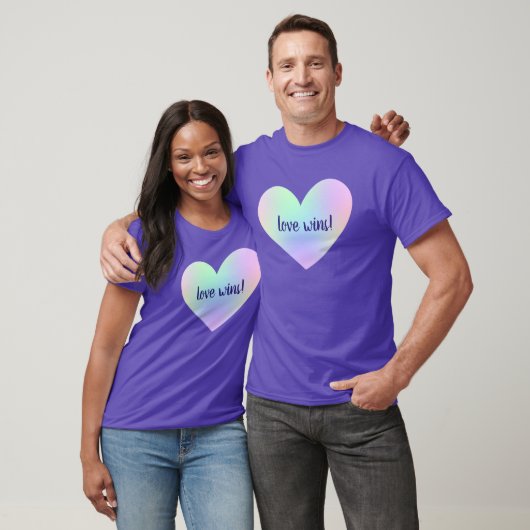 "Liefde wint!" Rainbow Heart T-Shirt (Unisex)