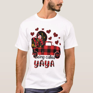 Liefde Wordt genoemd Yaya Red Truck Gnome Valentij T-shirt