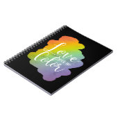 Liefde ziet geen kleuren citaat regenboog zwart notitieboek (Linkerzijde)