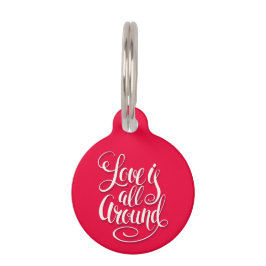 Liefde zit allemaal rond het script dat roze laat  huisdierpenning