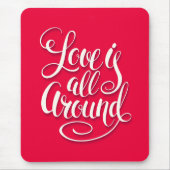 Liefde zit allemaal rond het script dat roze laat  muismat (Voorkant)