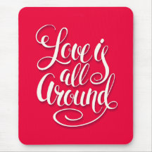 Liefde zit allemaal rond het script dat roze laat 