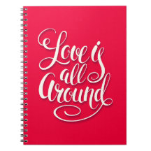 Liefde zit allemaal rond het script dat roze laat 