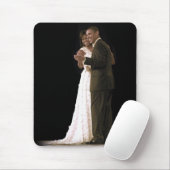 Liefde zit in de lucht, de eerste familie danst muismat (Met muis)