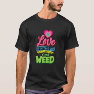 Liefde zit in de lucht en klinkt als een goed gesn t-shirt